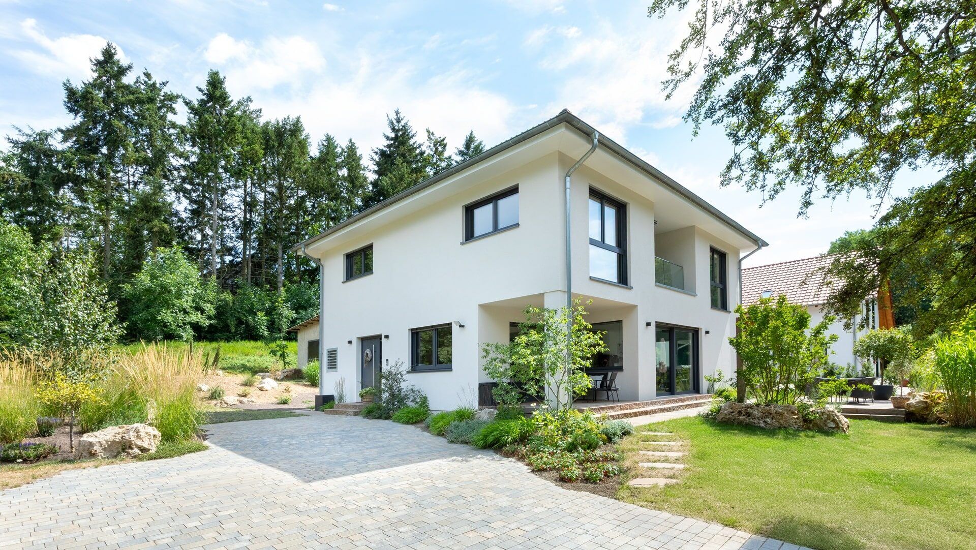 Individuell_energieeffizient_Stadtvilla_TALBAU_Haus